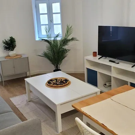 Apartmán Magnifique T2 - Centre Historique *